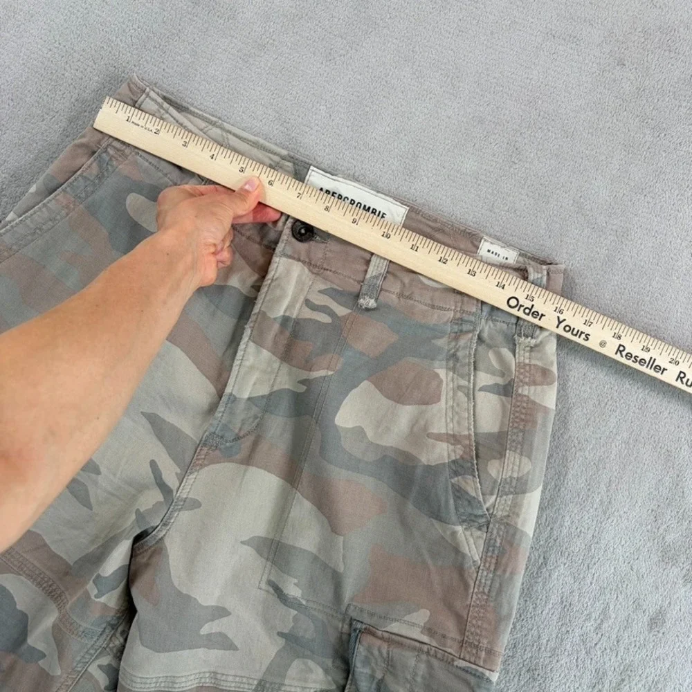 Vintage Abercrombie & Fitch Drawcord Cargo Camo‎ Shorts Men 30 Surplus Army NWT